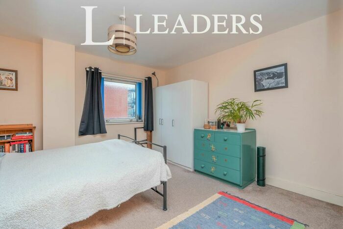 1 Bedroom Apartment To Rent In Endeavour Court, Ocean Village, Southampton, SO14