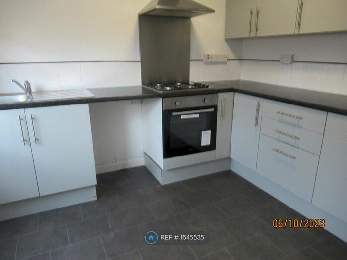 3 Bedroom End Of Terrace House To Rent In Denbigh Court, Ellesmere Port, CH65