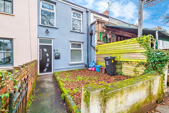 3 Bedroom Terraced House For Sale In Severn Grove, Cardiff, CF11