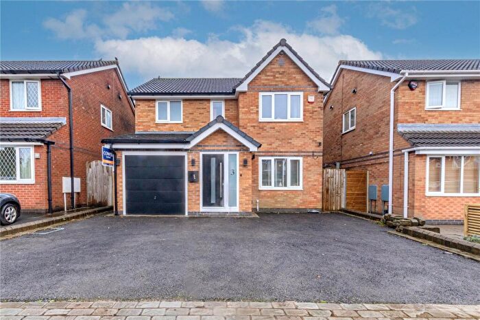 4 Bedroom Detached House For Sale In Hurst Meadow, Burnedge, Rochdale, OL16