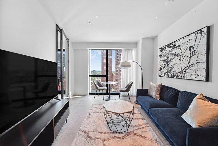 1 Bedroom Flat To Rent In Nine Elms Lane, London, SW8