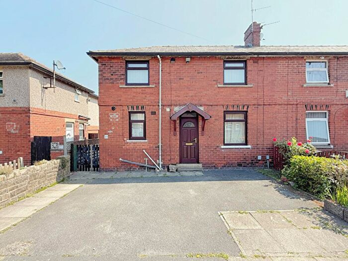 3 Bedroom Terraced House For Sale In Swain House Crescent, Swain House, Bradford, BD2