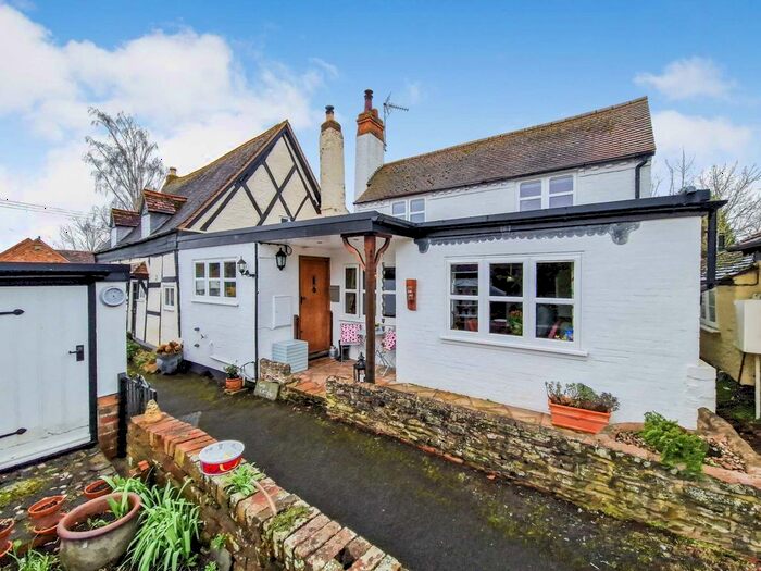 2 Bedroom Semi-Detached House For Sale In Ferry Lane, Uckinghall, Tewkesbury, Worcestershire, GL20