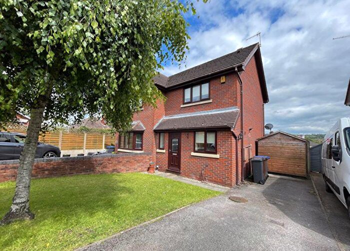 2 Bedroom Semi-Detached House For Sale In Cambridge Close, Biddulph, ST8