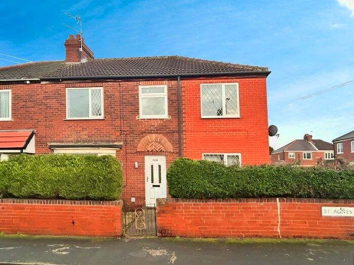 5 Bedroom Semi-Detached House To Rent In St. Agnes Road, Doncaster, South Yorkshire, DN4