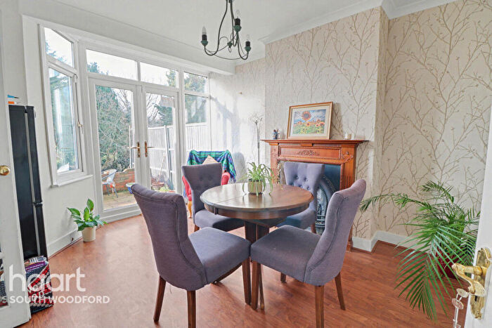 4 Bedroom Semi Detached House For Sale In Westview Drive, Woodford Green, IG8