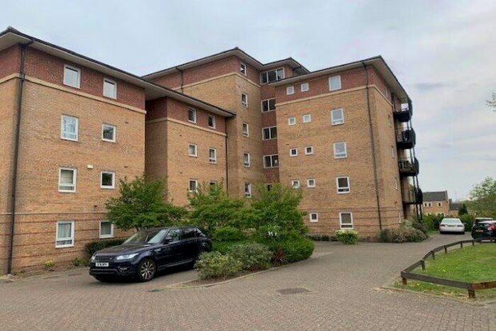 2 Bedroom Property To Rent In Martock Gardens, London, N11