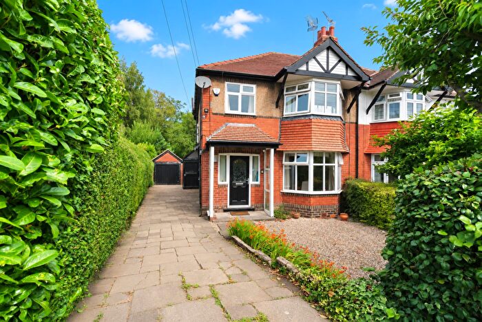3 Bedroom Semi-Detached House For Sale In Sandhill Oval, Alwoodley, LS17