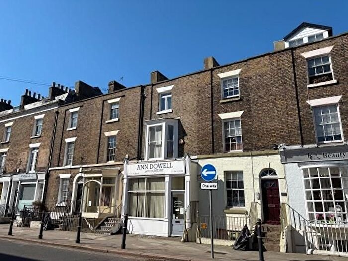 2 Bedroom Flat To Rent In Castle Street, Dover, CT16
