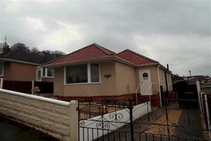 2 Bedroom Detached Bungalow To Rent In Park Avenue, Carmel, Holywell, CH8