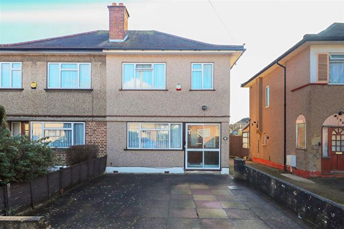 3 Bedroom Semi Detached House For Sale In Raynton Drive, North Hayes, UB4