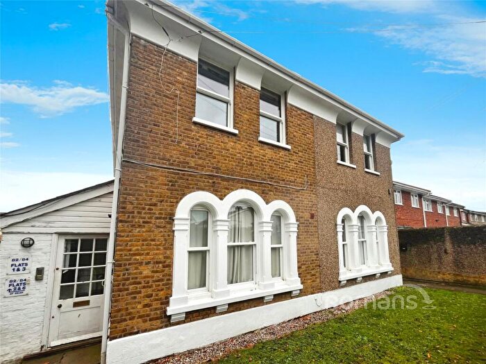 1 Bedroom Apartment For Sale In North Town Road, Maidenhead, Berkshire, SL6