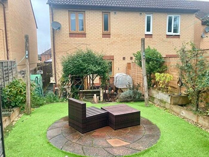 2 Bedroom House To Rent In Kents Hill Milton Keynes, MK7