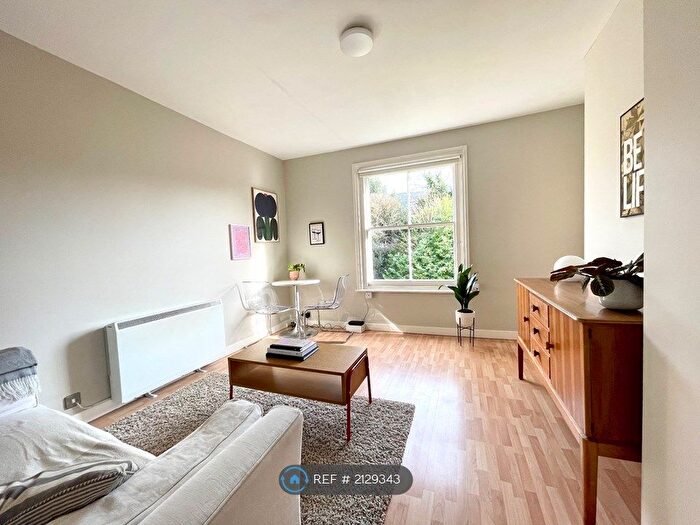 1 Bedroom Flat To Rent In Earls Road, Tunbridge Wells, TN4