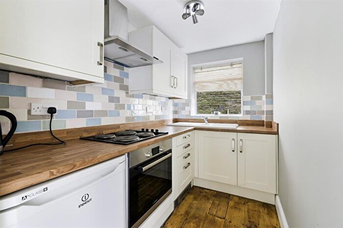 1 Bedroom Apartment To Rent In London Road, Redhill, Surrey, RH1