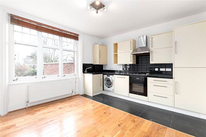1 Bedroom Flat To Rent In Keswick Road, London, SW15