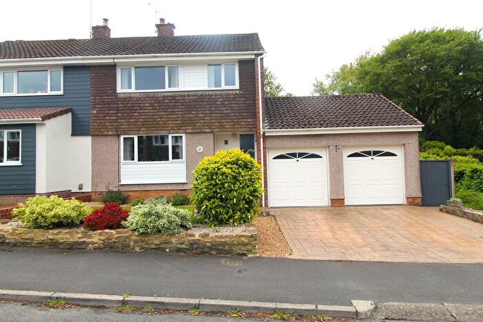 4 Bedroom Semi-Detached House For Sale In Wolfridge Ride, Alveston, BS35
