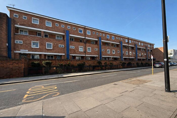 3 Bedroom House For Sale In Bow Common Lane, London, E3