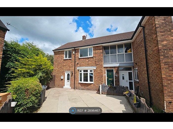 3 Bedroom Semi-Detached House To Rent In Hampden Place, Wigan, WN5