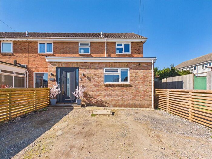 4 Bedroom End Of Terrace House For Sale In Hurst Close, Walkford, Christchurch, Dorset, BH23