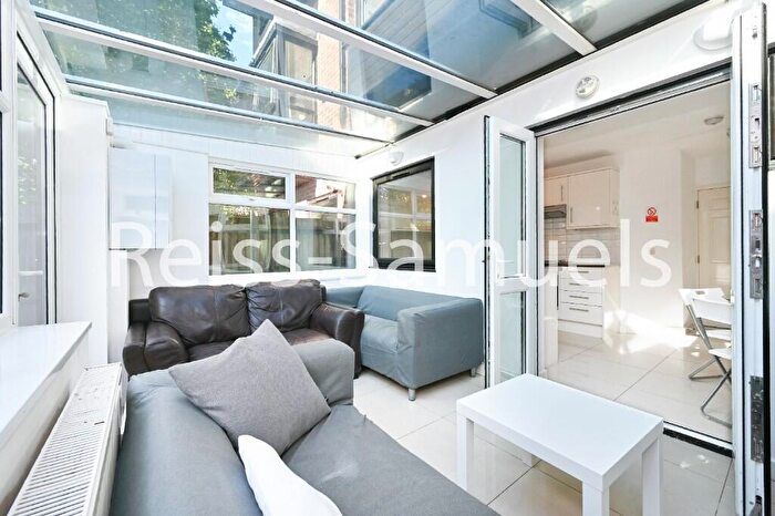 5 Bedroom Semi Detached House To Rent In Ironmongers Place, Canary Wharf, London, E14