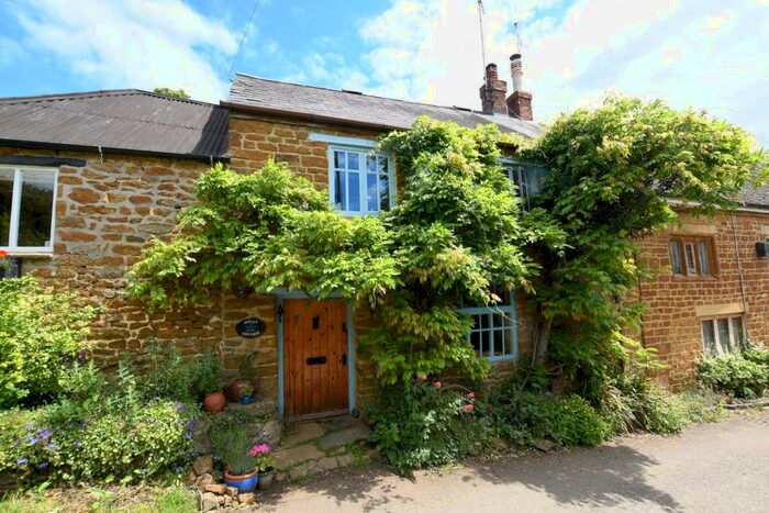 4 Bedroom Cottage For Sale In Bakers Lane, Swalcliffe, OX15