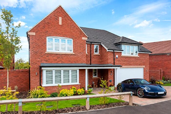 5 Bedroom Detached House For Sale In Deerhurst Gardens, Welford On Avon, Warwickshire, CV37