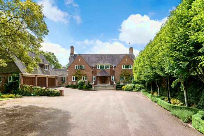 6 Bedroom Detached House To Rent In Mill Lane, Hurley, Maidenhead, Berkshire, SL6