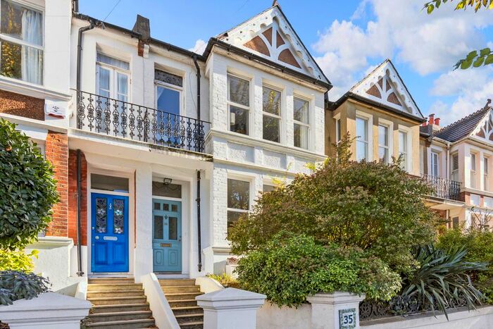 4 Bedroom Terraced House To Rent In Queens Park Terrace, Brighton, BN2