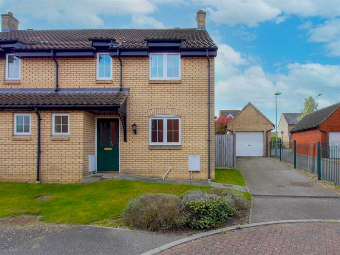 3 Bedroom Semi-Detached House To Rent In Clearwing Close, Pinewood, Ipswich, Suffolk, IP8