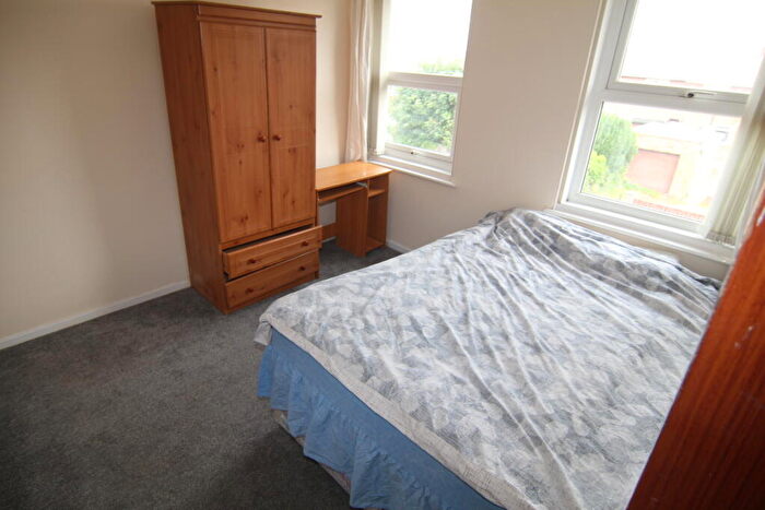 2 Bedroom Apartment To Rent In Gort Place, Gilesgate, Durham, DH1
