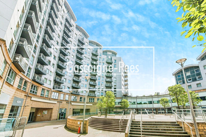 2 Bedroom Apartment To Rent In - Town Centre, RG21