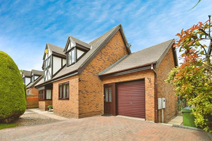 4 Bedroom Detached House For Sale In Bentham Road, Newbold, Chesterfield, S40