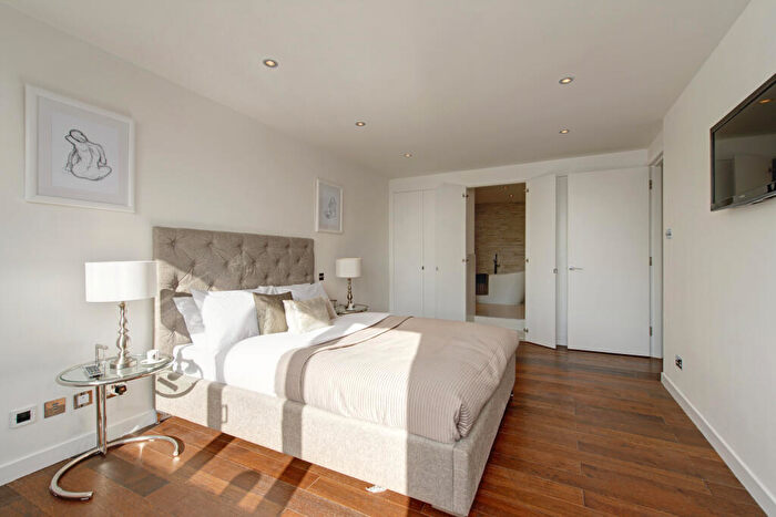 2 Bedroom Apartment To Rent In Wellington Road, St John's Wood, London, NW8