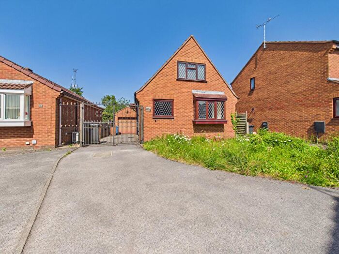 2 Bedroom Chalet For Sale In Taunton Close, Alvaston, DE24