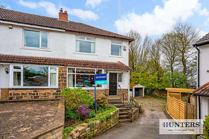 3 Bedroom Semi Detached House For Sale In Larkfield Avenue, Rawdon, Leeds, LS19