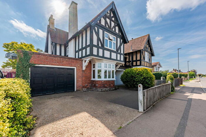 4 Bedroom Semi-Detached House For Sale In Burrowmoor Road, March, PE15