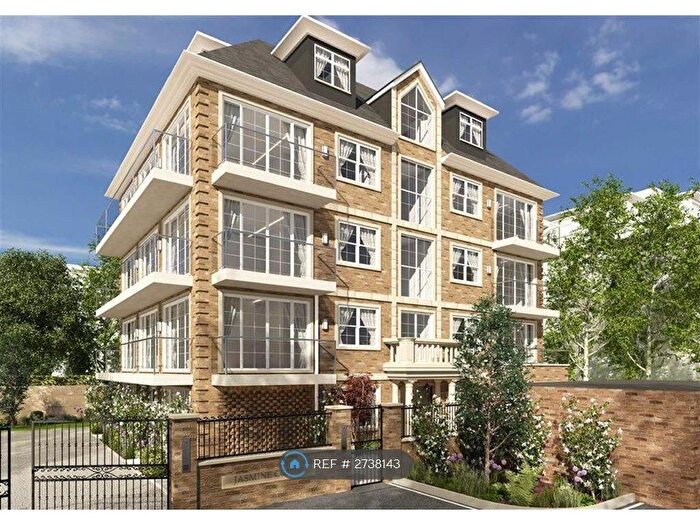 2 Bedroom Flat To Rent In Jasmine Court, London, N14