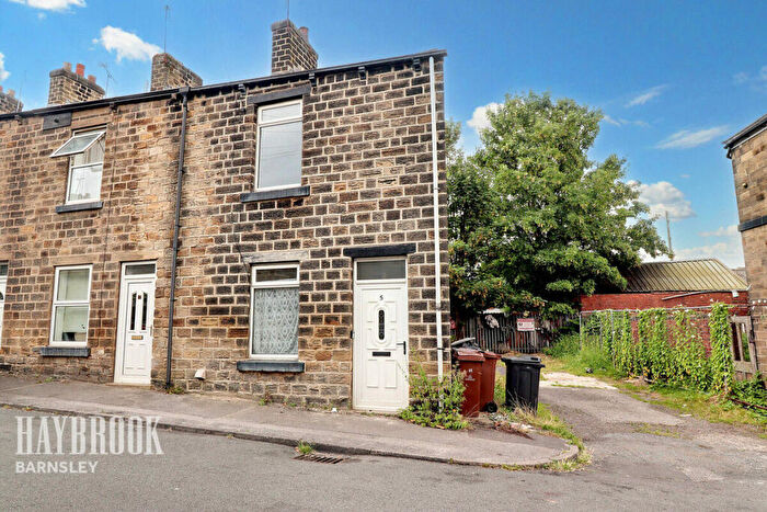 2 Bedroom End Of Terrace House For Sale In Station Road, Barnsley, S70