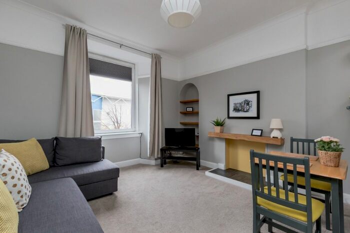 1 Bedroom Flat To Rent In Caledonian Crescent, Dalry, Edinburgh, EH11