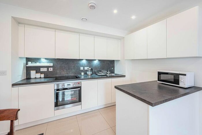 1 Bedroom Flat To Rent In Shearwater Drive, Hendon, London, NW9