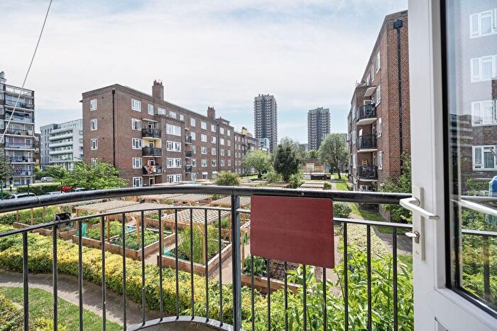 4 Bedroom Flat For Sale In Hadfield House, Ellen Street, Aldgate, London, E1