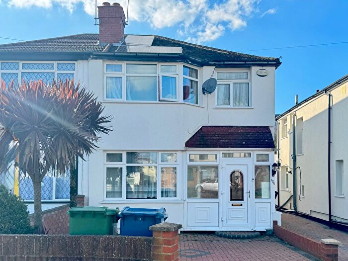3 Bedroom Semi-Detached House To Rent In Twyford Road, West Harrow, HA2