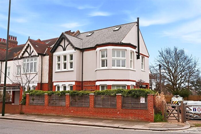 4 Bedroom Detached House For Sale In Marston Road, Teddington, TW11