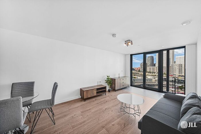 1 Bedroom Flat To Rent In Stratosphere Tower, Great Eastern Road, London, E15