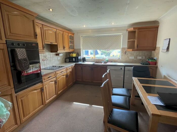 3 Bedroom Detached Bungalow For Sale In Fishergate, Sutton St James, PE12