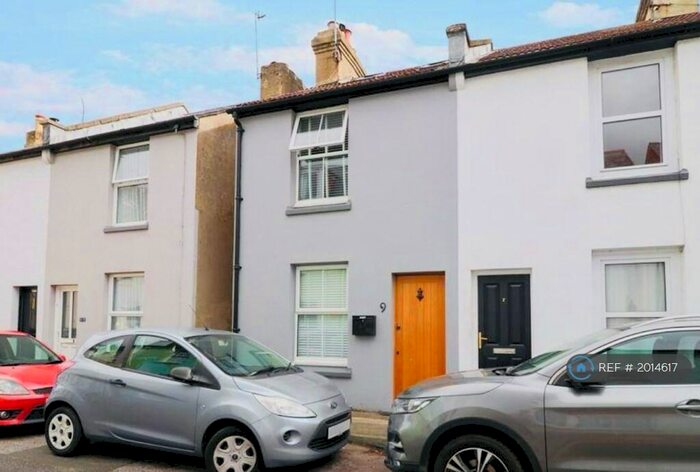 3 Bedroom Terraced House To Rent In Claremont Place, Canterbury, CT1