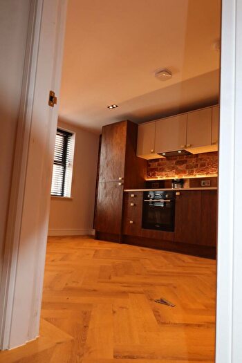 1 Bedroom Apartment To Rent In St Oswalds Court, St Oswalds Street, Old Swan, L13