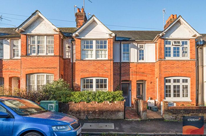 3 Bedroom Terraced House For Sale In Alexandra Road, Basingstoke, RG21
