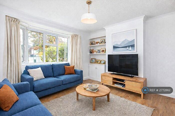 3 Bedroom Semi Detached House To Rent In Knightwood Crescent, New Malden, KT3